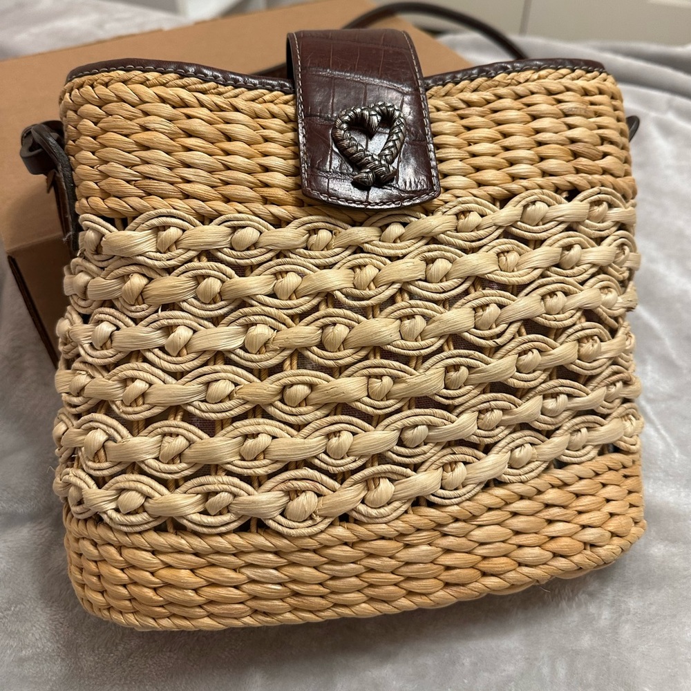 Brighton Shoulder bag
Straw detail 
Gently Used